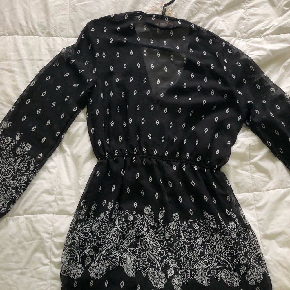 Romper - Picture 2 of 3